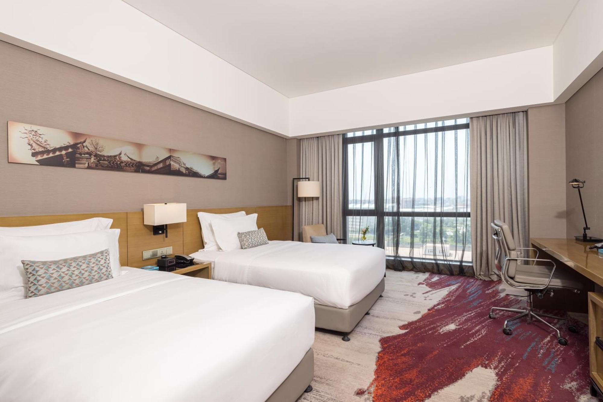 Wyndham JinJiang Hotel Bagian luar foto