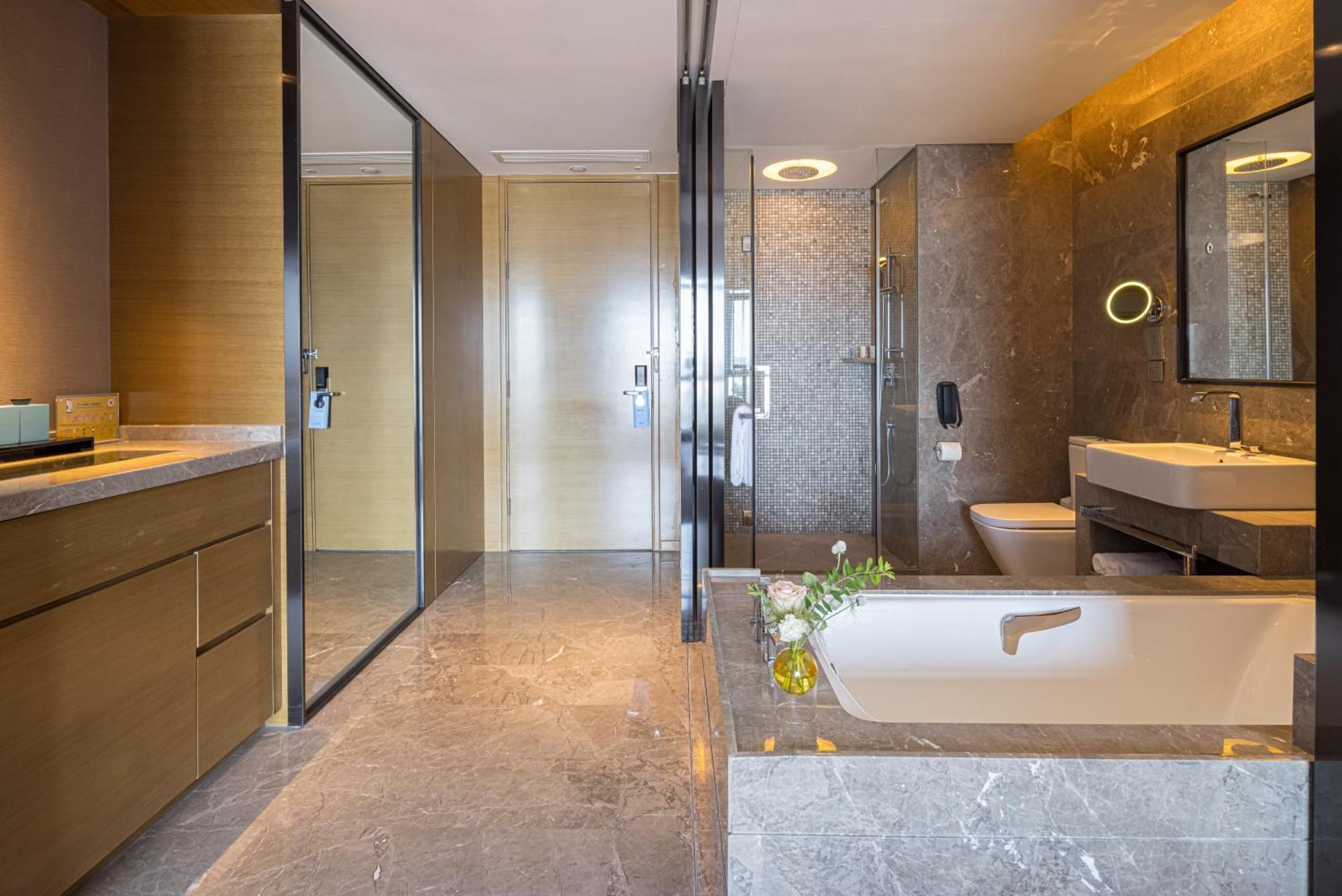 Wyndham JinJiang Hotel Bagian luar foto