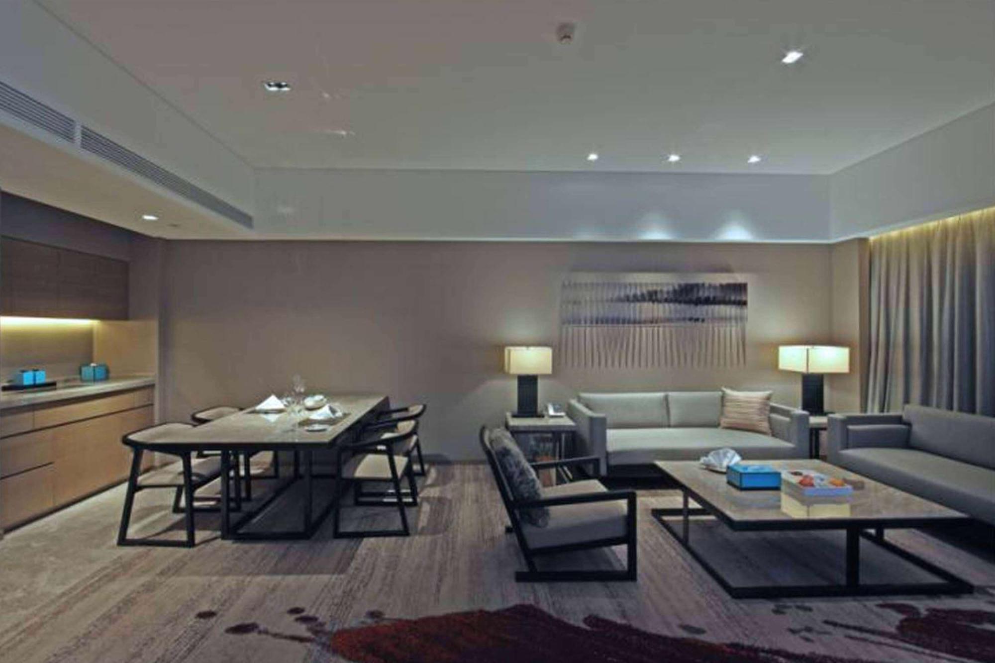 Wyndham JinJiang Hotel Bagian luar foto