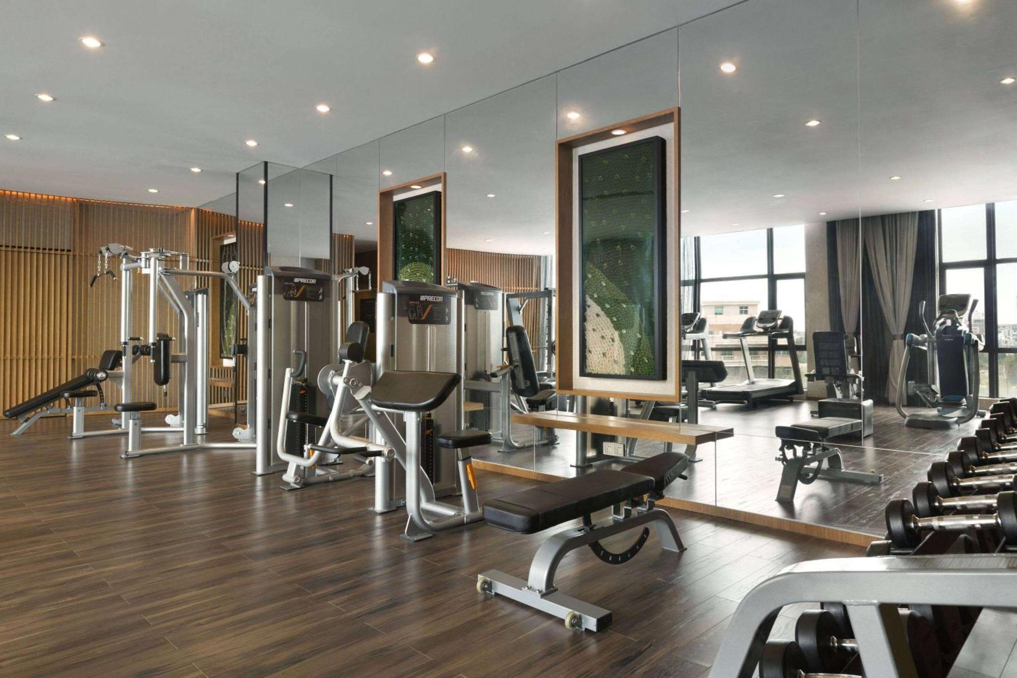 Wyndham JinJiang Hotel Bagian luar foto