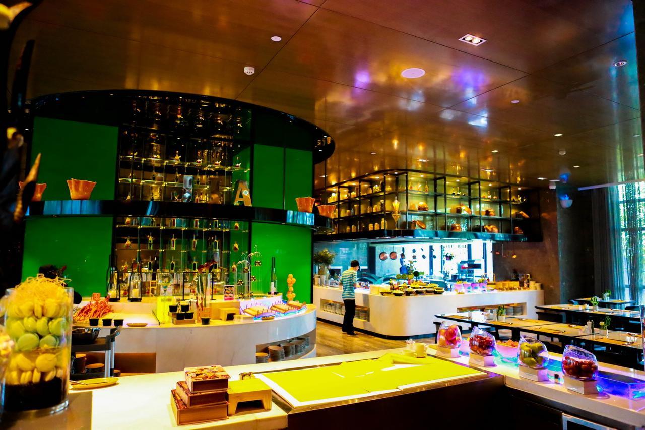 Wyndham JinJiang Hotel Bagian luar foto